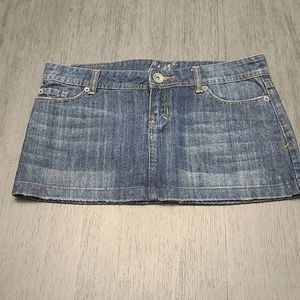 Size 5 Garahe Jean Mini Skirt
